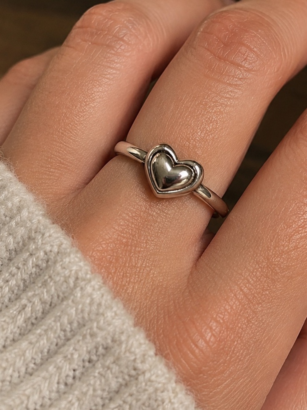 Sterling Silver Heart oxidized ring - Picture 2 of 9